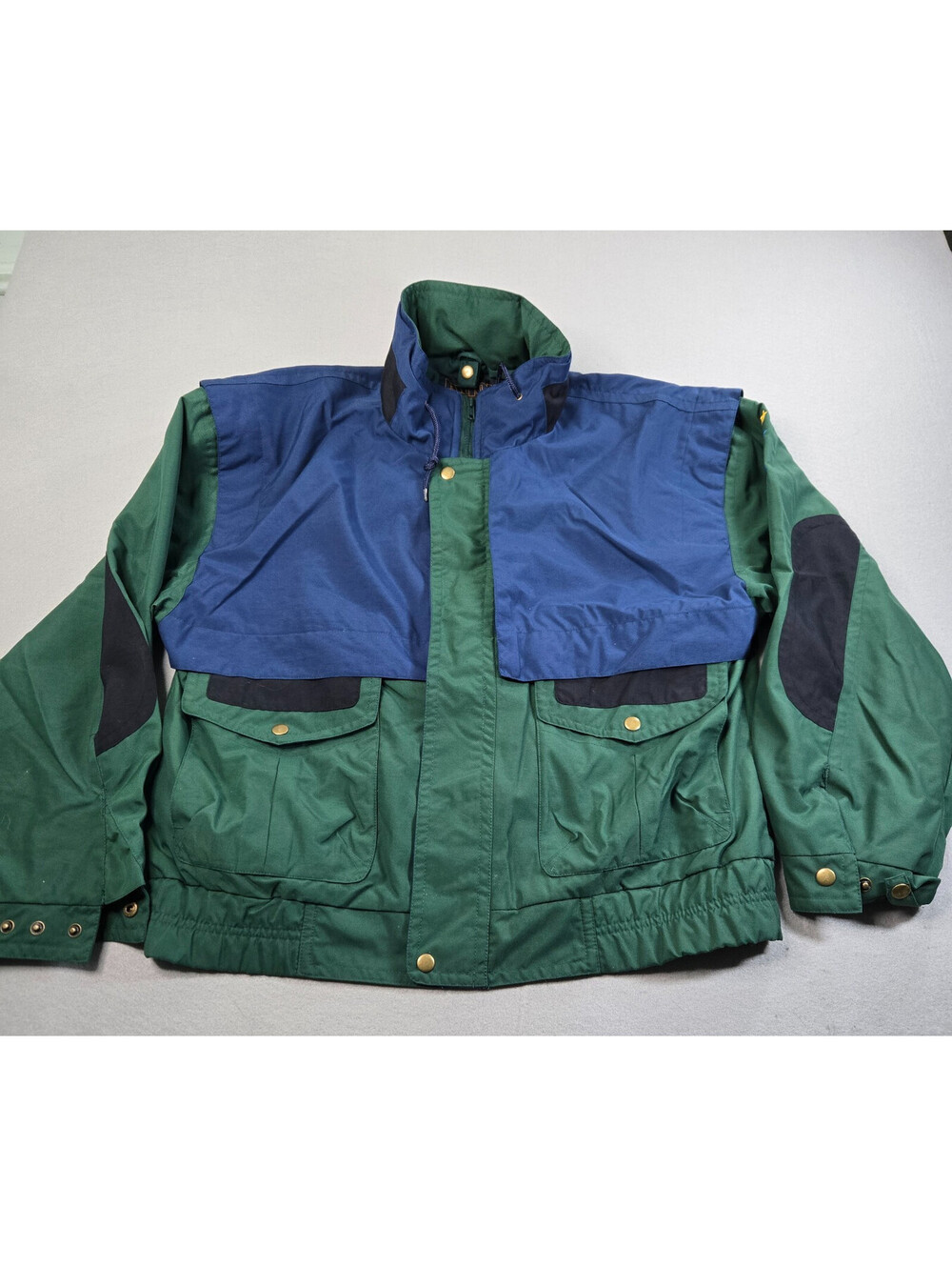 Hilton Active Apparel Mens M More Than Gold 2002 Olympics Streetwear Jacket VTG